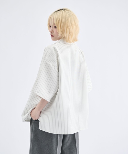 Remember.(リメンバー)の「フラワーボタンストライプ開襟シャツ / Flower Button Stripe Halfsleeve Shirt(シャツ/ブラウス・メンズ・ブラック/ブラウン/ホワイト・LARGE/MEDIUM)」の12枚目の写真