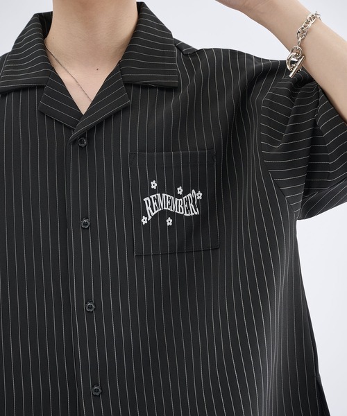 Remember.(リメンバー)の「フラワーボタンストライプ開襟シャツ / Flower Button Stripe Halfsleeve Shirt(シャツ/ブラウス・メンズ・ブラック/ブラウン/ホワイト・LARGE/MEDIUM)」の19枚目の写真