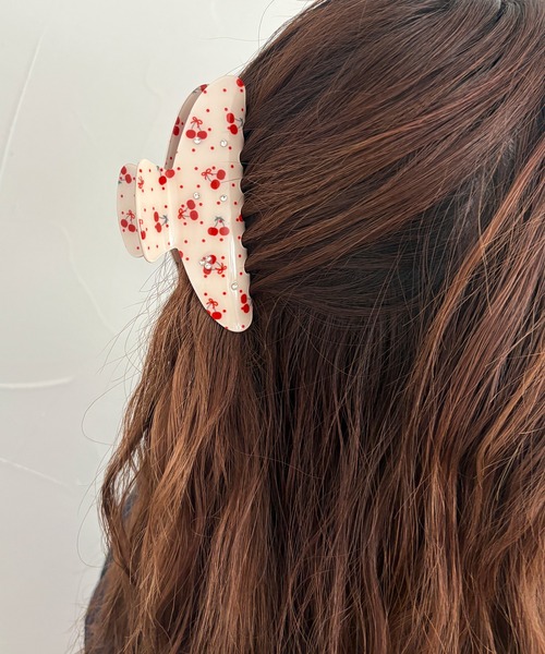 kutir（クティール）の「kutirlune／総柄ビジューヘアクリップ（バレッタ/ヘアクリップ・レディース・レッド/ブルー・FREE）」の16枚目の写真