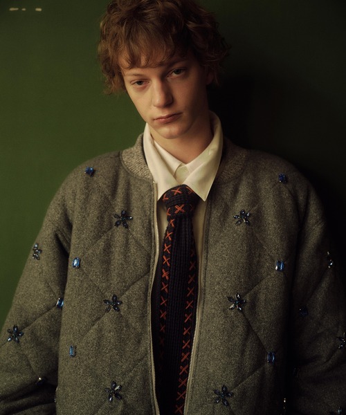 amok（アモク）の「QUILTED ORNAMENT BLOUSON（ブルゾン・メンズ・グレー/ブラック・M/S）」の2枚目の写真