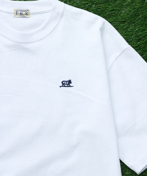 The Endless Summer(エンドレスサマー)の「TES SATIN WAPPEN BIG T-SHIRT / ビッグシルエットTシャツ(Tシャツ/カットソー・メンズ・グレー/ブラック/ホワイト・SMALL/MEDIUM/LARGE/X-LARGE)」の6枚目の写真
