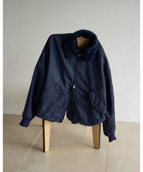 anuke(アンヌーク)の「MA-2 Flight Jacket(テーラードジャケット・レディース・ネイビー/オリーブ・38inch/36inch)」の3枚目の写真