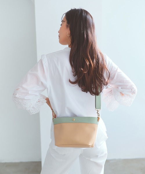 Breath TOPKAPI（ブレストプカピ）の「【Breath TOPKAPI】【26SS新色】RIPPLE リプル 舟形 ショルダー バッグ / 撥水（ショルダーバッグ・レディース・エメラルド/ピンク系その他・FREE）」の3枚目の写真