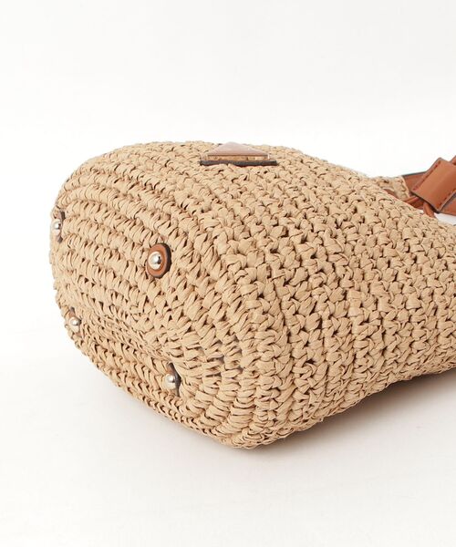 Guess(ゲス)の「OFELIA TOP HANDLE BUCKET ショルダーバッグ バケットバッグ(ショルダーバッグ・レディース・ピンク系その他/オリーブ/キャメル・ONE SIZE)」の15枚目の写真