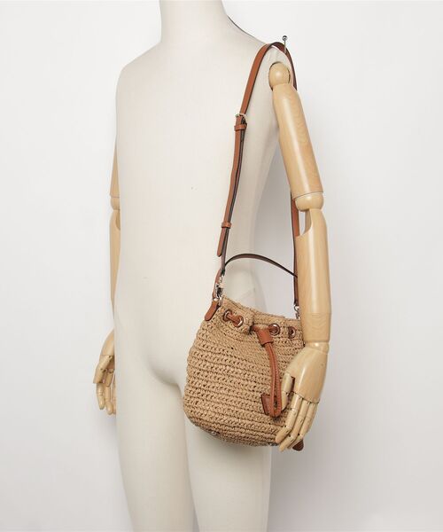 Guess(ゲス)の「OFELIA TOP HANDLE BUCKET ショルダーバッグ バケットバッグ(ショルダーバッグ・レディース・ピンク系その他/オリーブ/キャメル・ONE SIZE)」の17枚目の写真