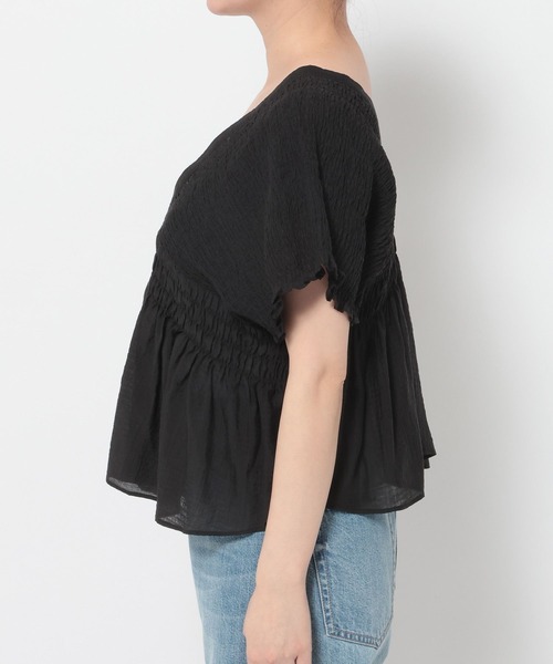 LOWRYS FARM(ローリーズファーム)の「ヨウリュウシャーリングショートフレンチスリーブ 661674(シャツ/ブラウス・レディース・ベージュ/ブラック/ブルー/アイボリー/ドット・FREE)」の7枚目の写真