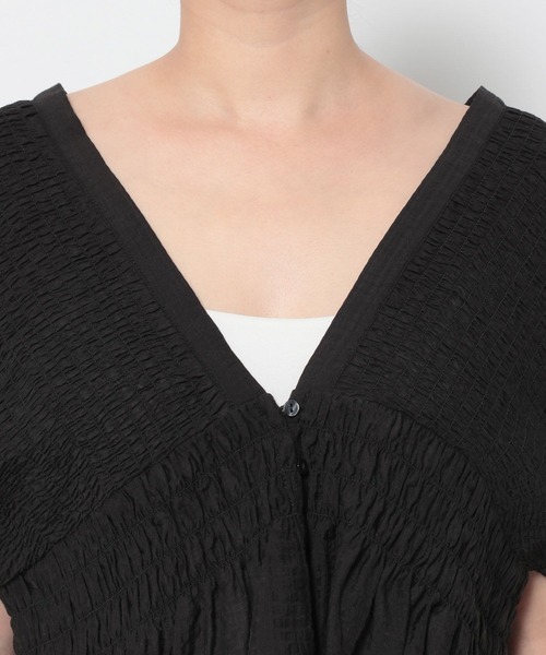 LOWRYS FARM(ローリーズファーム)の「ヨウリュウシャーリングショートフレンチスリーブ 661674(シャツ/ブラウス・レディース・ベージュ/ブラック/ブルー/アイボリー/ドット・FREE)」の9枚目の写真