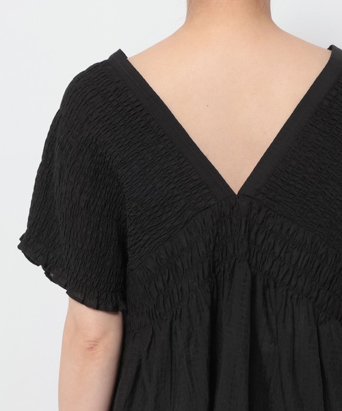 LOWRYS FARM(ローリーズファーム)の「ヨウリュウシャーリングショートフレンチスリーブ 661674(シャツ/ブラウス・レディース・ベージュ/ブラック/ブルー/アイボリー/ドット・FREE)」の12枚目の写真