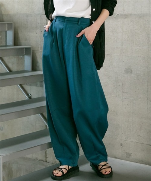 Soiunique（スワユニーク）の「麻調合繊ゆったりサイズカーブパンツ ［Soiunique］（その他パンツ・レディース・ブルーグリーン/ブラック・L～LL/M～Ｌ）」の2枚目の写真