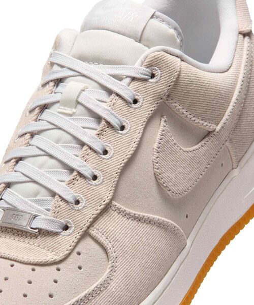 NIKE(ナイキ)の「エア フォース 1 '07 LV8 「デニム」 メンズシューズ / Air Force 1 '07 LV8 "Denim" Men's Shoes IR0951-001 Vast Grey(スニーカー・メンズ・ライトアッシュグレー・26/26.5/27/27.5/24/24.5/25/25.5/28/28.5/29/30/29.5)」の5枚目の写真