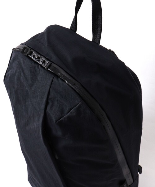 WEXLEY（ウェクスレイ）の「【WEXLEY/ウェクスレイ】STBP600 STEM V2 CRINKLE NYLON BLACK（バックパック/リュック・メンズ・ブラック・FREE）」の4枚目の写真