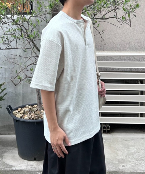link lot(リンクロット)の「ドライワッフルヘンリーネック半袖Tシャツ(Tシャツ/カットソー・メンズ・オートミール/グレー/ブラック・M/L/XL)」の9枚目の写真