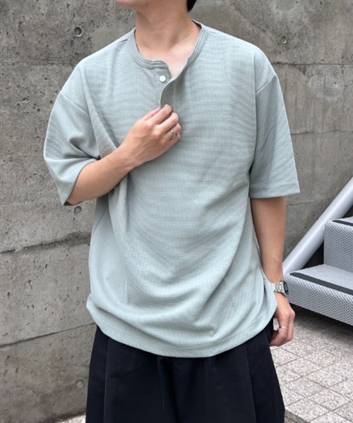 link lot(リンクロット)の「ドライワッフルヘンリーネック半袖Tシャツ(Tシャツ/カットソー・メンズ・オートミール/グレー/ブラック・M/L/XL)」の12枚目の写真
