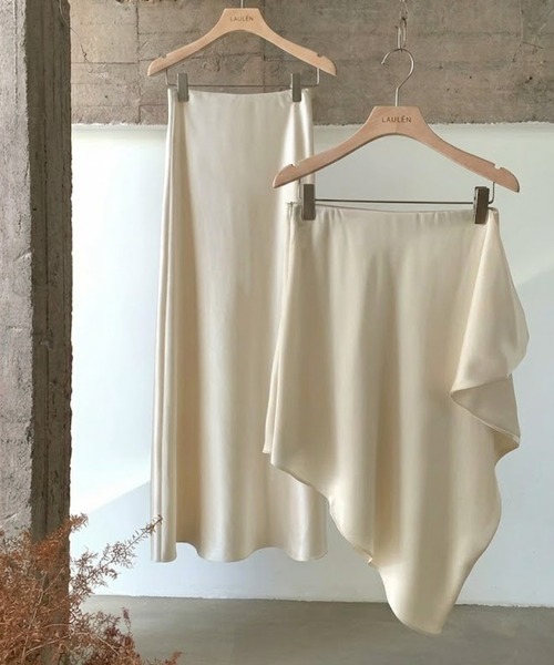 LAULEN(ローレン)の「satin drape bare top blouse /サテンドレープベアトップブラウス(シャツ/ブラウス・レディース・アイボリー/ブラック/ブラウン・FREE)」の5枚目の写真