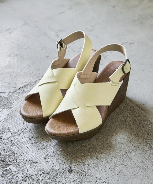 Fashion Letter（ファッションレター）の「日本製 バックベルトウェッジサボサンダル 痛くないサンダル（サンダル・レディース・ダークブラウン/ホワイト/ブラック・M/S/LL/L）」の11枚目の写真