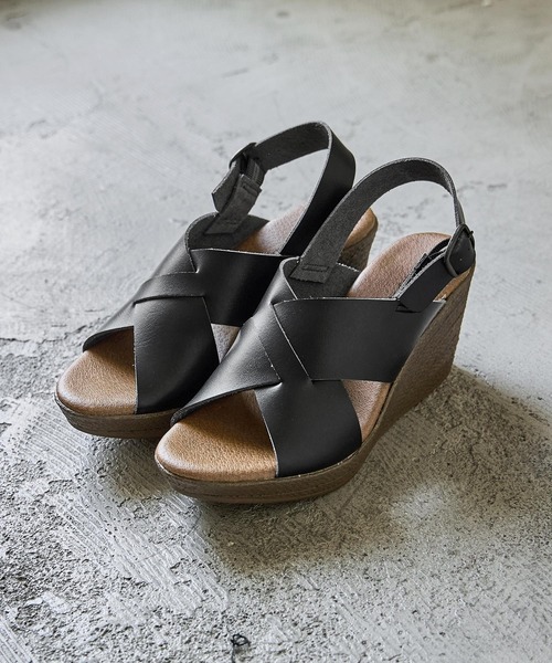 Fashion Letter（ファッションレター）の「日本製 バックベルトウェッジサボサンダル 痛くないサンダル（サンダル・レディース・ダークブラウン/ホワイト/ブラック・M/S/LL/L）」の18枚目の写真