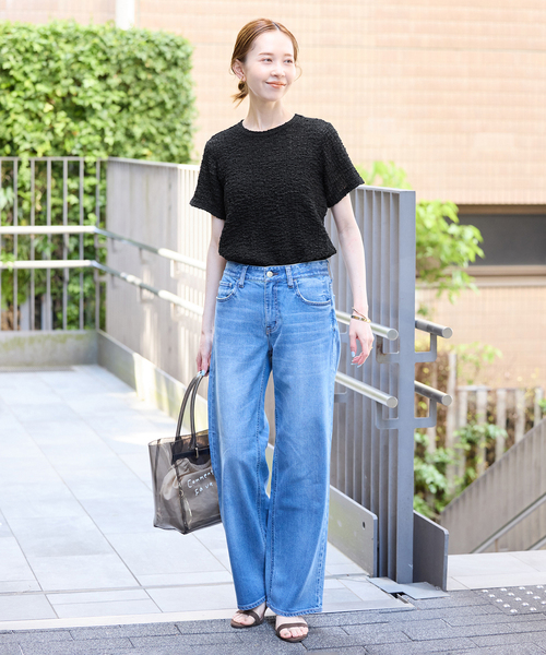 SLOBE IENA（スローブイエナ）の「シャーリングシアーTEE（Tシャツ/カットソー・レディース・ベージュ/ブラック・FREE）」の4枚目の写真