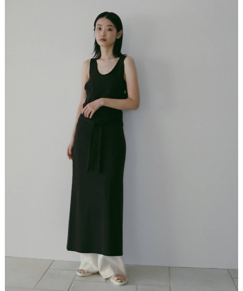 anuke(アンヌーク)の「anuke Sleeveless Cut Onepiece(ワンピース・レディース・ブラック・36/38)」の4枚目の写真