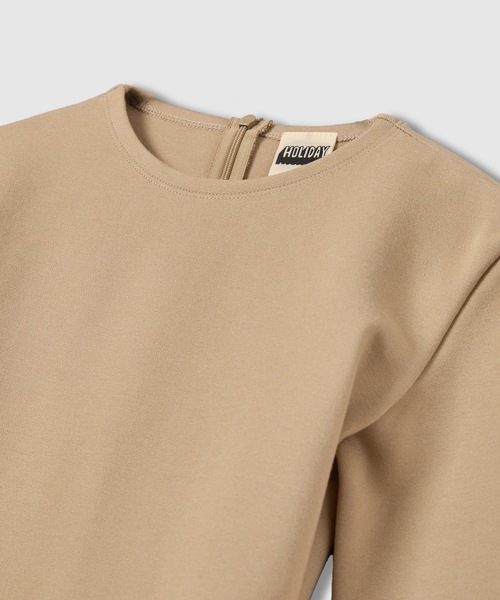 HOLIDAY(ホリデイ)の「WARM CREW-NECK TOPS ウォームクルーネックトップス(Tシャツ/カットソー・レディース・ベージュ/ブラック/ホワイト/レッド・ONE SIZE)」の8枚目の写真