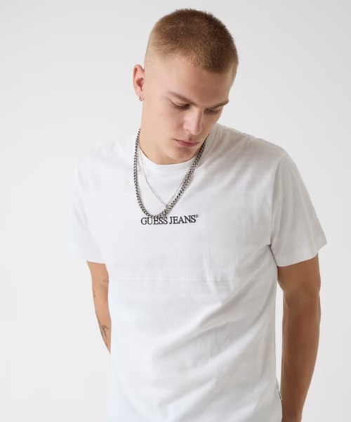 GUESS JEANS(ゲスジーンズ)の「GUESS JEANS/ゲスジーンズ GJ EG FIT JACQUARD Tシャツ 秋 秋服 2026年秋冬(Tシャツ/カットソー・メンズ・ホワイト/ブラック・M/L/XL)」の9枚目の写真