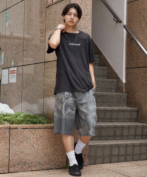 GUESS JEANS(ゲスジーンズ)の「GUESS JEANS/ゲスジーンズ GJ EG FIT JACQUARD Tシャツ 秋 秋服 2026年秋冬(Tシャツ/カットソー・メンズ・ホワイト/ブラック・M/L/XL)」の12枚目の写真