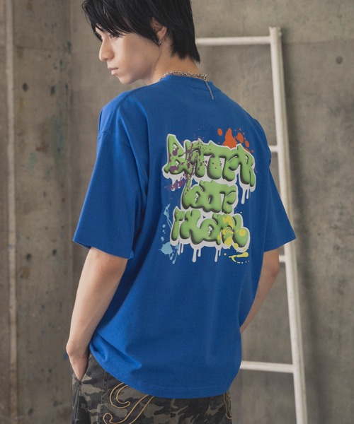 ILL'S(イルズ)の「スプラッシュ タギング グラフィック Tシャツ(Tシャツ/カットソー・メンズ・ブラック/ホワイト系その他/ホワイト/ブラック系その他/パープル/ブルー系その他・L/M)」の5枚目の写真