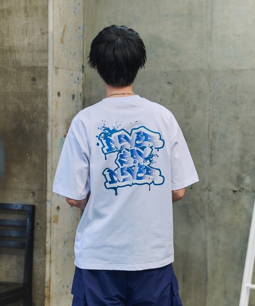 ILL'S(イルズ)の「スプラッシュ タギング グラフィック Tシャツ(Tシャツ/カットソー・メンズ・ブラック/ホワイト系その他/ホワイト/ブラック系その他/パープル/ブルー系その他・L/M)」の8枚目の写真