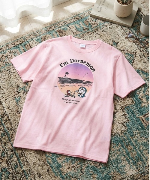 ALWAYS GOOD TIME(オルウェイズグッドタイム)の「【Doraemon/ドラえもん】キャラクタープリント半袖Tシャツ(DRY)/レトロサマープリント&バックプリント半袖Tシャツ / ユニセックス(Tシャツ/カットソー・メンズ・ライトグリーン/オフホワイト/オートミール/ライトピンク・MEDIUM/LARGE)」の4枚目の写真