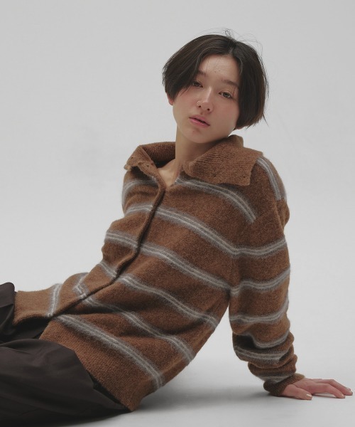 TODAYFUL(トゥデイフル)の「Multicolor Border Knit(ニット/セーター・レディース・ブラウン/グレー・FREE)」の2枚目の写真