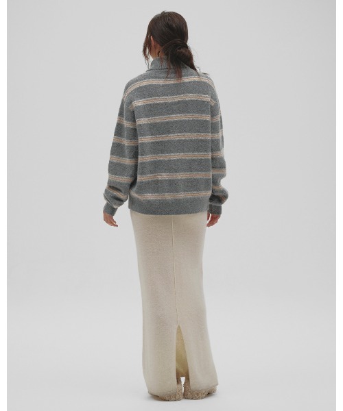 TODAYFUL(トゥデイフル)の「Multicolor Border Knit(ニット/セーター・レディース・ブラウン/グレー・FREE)」の3枚目の写真