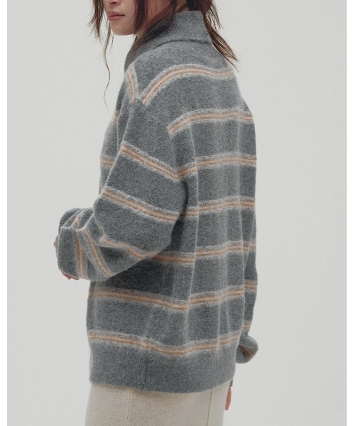 TODAYFUL(トゥデイフル)の「Multicolor Border Knit(ニット/セーター・レディース・ブラウン/グレー・FREE)」の4枚目の写真