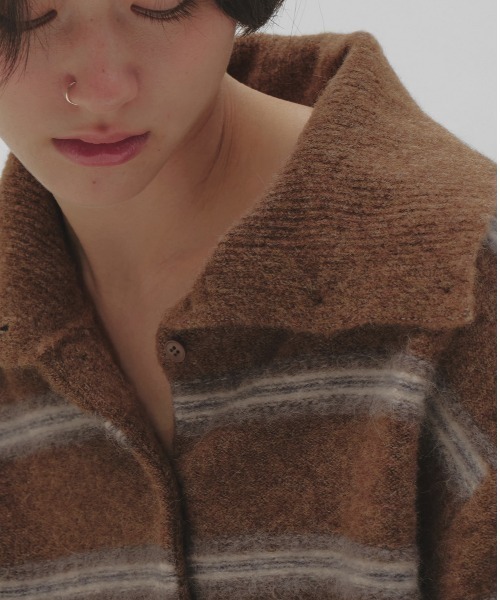 TODAYFUL(トゥデイフル)の「Multicolor Border Knit(ニット/セーター・レディース・ブラウン/グレー・FREE)」の14枚目の写真