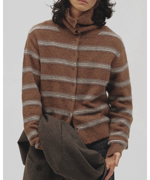 TODAYFUL(トゥデイフル)の「Multicolor Border Knit(ニット/セーター・レディース・ブラウン/グレー・FREE)」の8枚目の写真