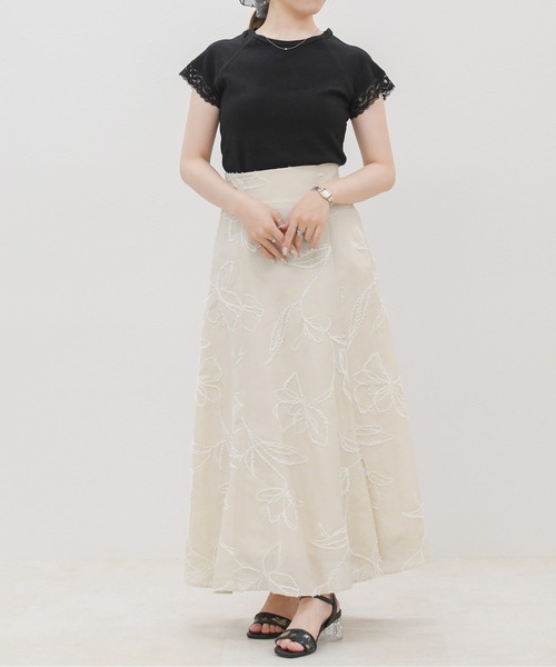 MISCH MASCH(ミッシュマッシュ)の「2026春夏新作 レーストリムフレンチスリーブ半袖トップス(Tシャツ/カットソー・レディース・ブラック/ホワイト・フリ-)」の17枚目の写真