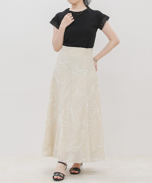MISCH MASCH(ミッシュマッシュ)の「2026春夏新作 レーストリムフレンチスリーブ半袖トップス(Tシャツ/カットソー・レディース・ブラック/ホワイト・フリ-)」の19枚目の写真
