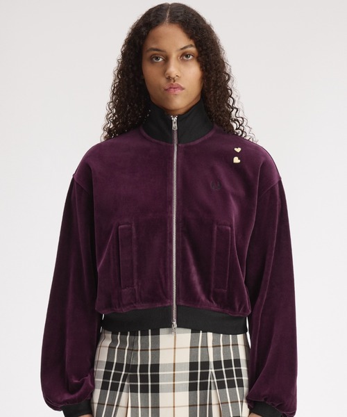 FRED PERRY（フレッドペリー）の「Amy Winehouse Velour Track Jacket／エイミー・ワインハウス ベロアトラックジャケット（ジャージ・レディース・プラム・10）」の12枚目の写真