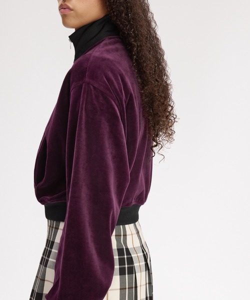 FRED PERRY（フレッドペリー）の「Amy Winehouse Velour Track Jacket／エイミー・ワインハウス ベロアトラックジャケット（ジャージ・レディース・プラム・10）」の8枚目の写真