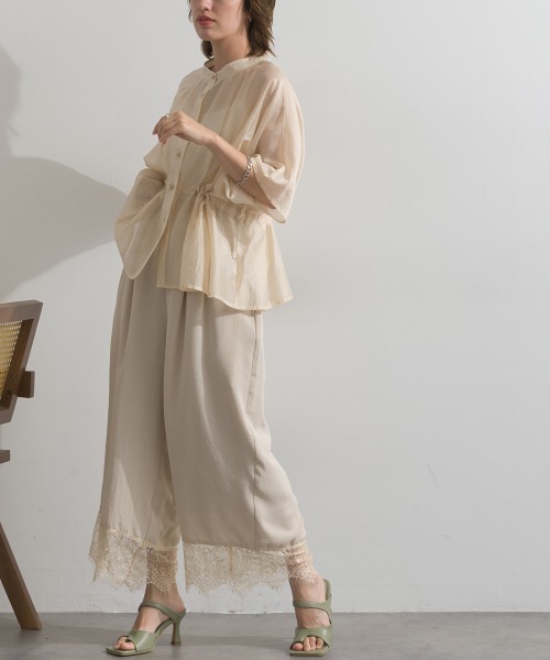 MAFRAIS(マフレ)の「とろみワッシャー 裾レース パンツ(その他パンツ・レディース・アイボリー/ライトブラック・FREE)」の4枚目の写真