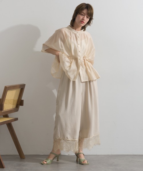 MAFRAIS(マフレ)の「とろみワッシャー 裾レース パンツ(その他パンツ・レディース・アイボリー/ライトブラック・FREE)」の8枚目の写真