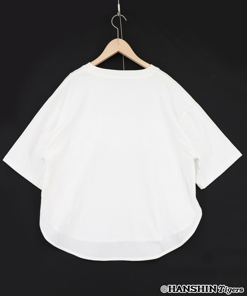 ScoLar(スカラー)の「462027:阪神タイガース×ScoLar ロゴ柄Tシャツ(Tシャツ/カットソー・レディース・オフホワイト/ブラック・L/M)」の12枚目の写真