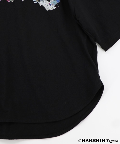 ScoLar(スカラー)の「462027:阪神タイガース×ScoLar ロゴ柄Tシャツ(Tシャツ/カットソー・レディース・オフホワイト/ブラック・L/M)」の3枚目の写真