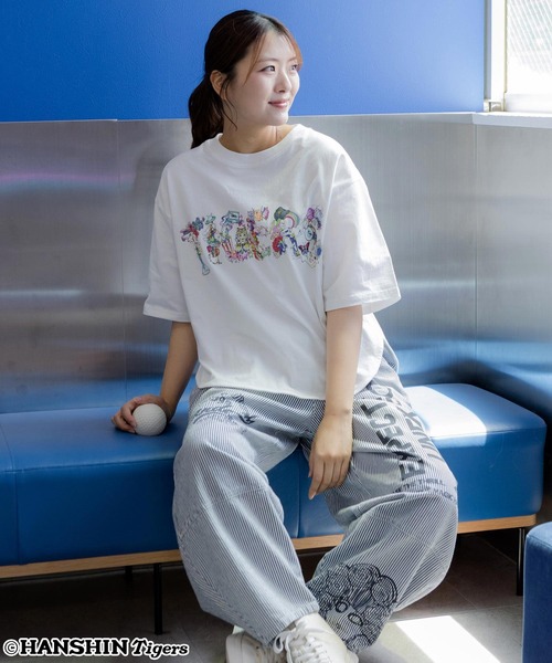 ScoLar(スカラー)の「462027:阪神タイガース×ScoLar ロゴ柄Tシャツ(Tシャツ/カットソー・レディース・オフホワイト/ブラック・L/M)」の22枚目の写真