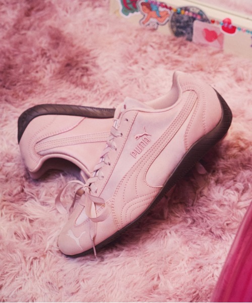 PUMA(プーマ)の「PUMA プーマ ウィメンズ スピードキャット エトワール スニーカー(スニーカー・レディース・クリーム/ブラック×レッド/スモークピンク・25.5cm/25.0cm/23.0cm/22.5cm/24.5cm/24.0cm/23.5cm/26.0cm/22.0cm)」の1枚目の写真