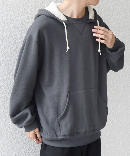Russell Athletic(ラッセルアスレティック)の「【SHIPS any別注】RUSSELL ATHLETIC: ワンポイント ロゴ 裏起毛 プルオーバー パーカー◇(パーカー・メンズ・ブラウン/ネイビー/チャコールグレー・MEDIUM/LARGE/X-LARGE)」の13枚目の写真