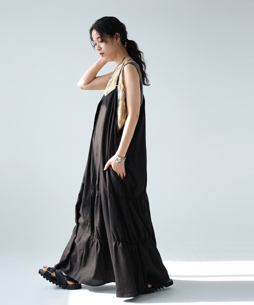 antiqua(アンティカ)の「Aライン ティアード キャミワンピース(ワンピース・レディース・ブラック・ONESIZE)」の4枚目の写真