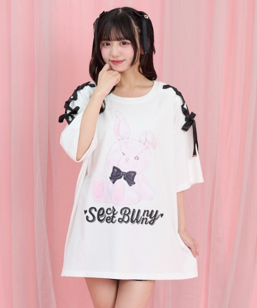 Secret Honey(シークレットハニー)の「レースアッププリントTシャツ(Tシャツ/カットソー・レディース・オフホワイト/ワインレッド/ブラック・FREE)」の2枚目の写真