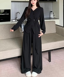 Vネックトップスセットアップパンツ