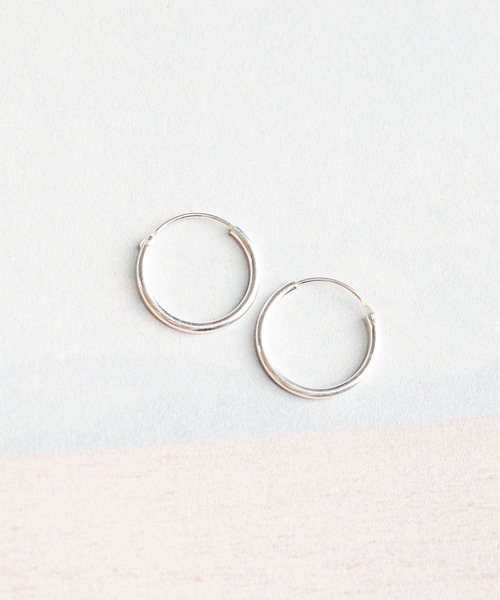 Chick（チック）の「【es】silver925 プレーンピアス（ピアス（両耳用）・メンズ・シルバー・MEDIUM/SMALL/X-SMALL/X-LARGE/LARGE）」の4枚目の写真