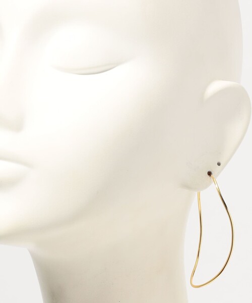 BAR JEWELLERY(バージュエリー)の「BAR Jewellery ARISE ゴールド ピアス(ピアス(両耳用)・レディース・ゴールド・FREE)」の5枚目の写真