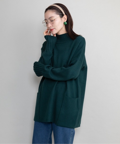 lodie(ロディ)の「ハイネック サイドポケット ロングニット(ニット/セーター・レディース・ブラック/レッド/グレー/ベージュ/グリーン/ブルー・FREE)」の4枚目の写真